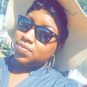 Meet your Posher, Ebony